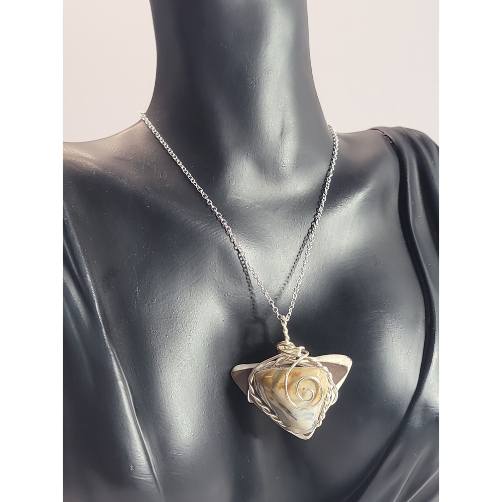 Silver Tone Wire Wrapped Pendant Necklace Cream Brown Cabochon Artisan Boho